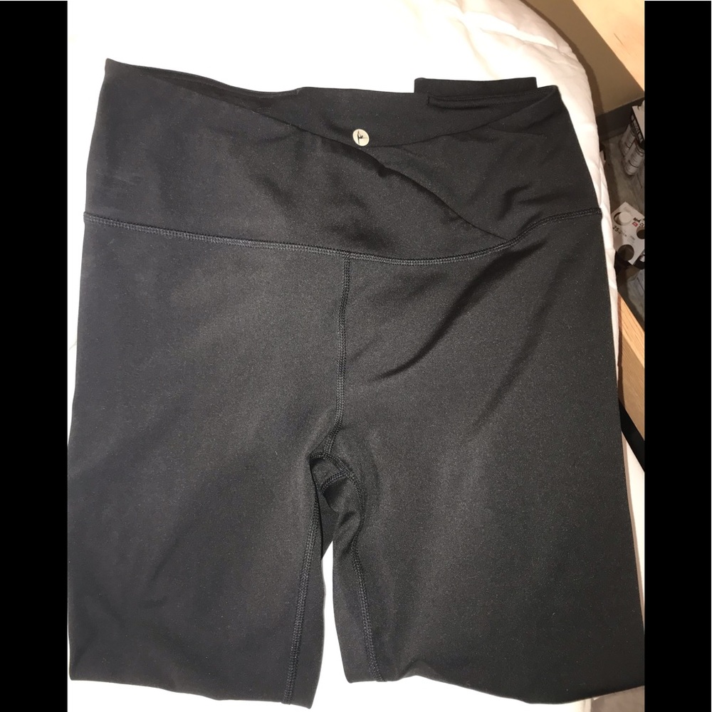 90 degree cross over leggings